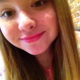 Profile Picture of Lucy Milner (@xLucy_milnerx) on Twitter