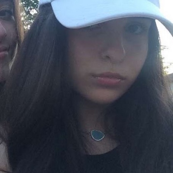 Profile Picture of Sophia Lovaglio (@sophialov) on Poshmark