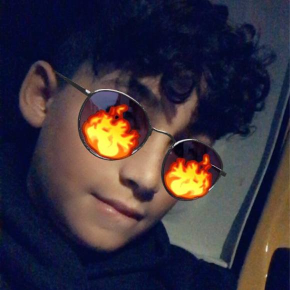 Profile Picture of Andrew Ramos (@andrewramos960) on Poshmark