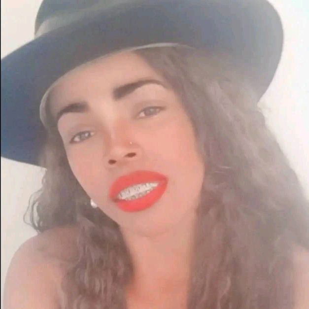 Profile Picture of monei (@moniqueloureno4) on Tiktok