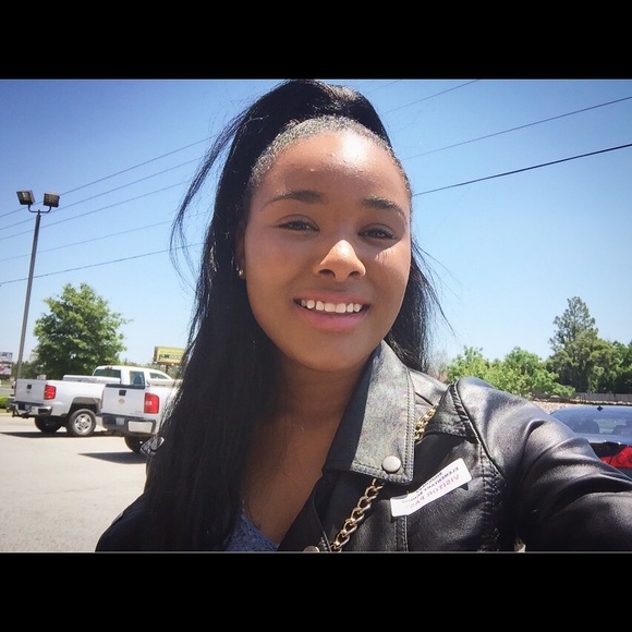 Profile Picture of Suntaeyuna Copeland (@retailislife) on Poshmark