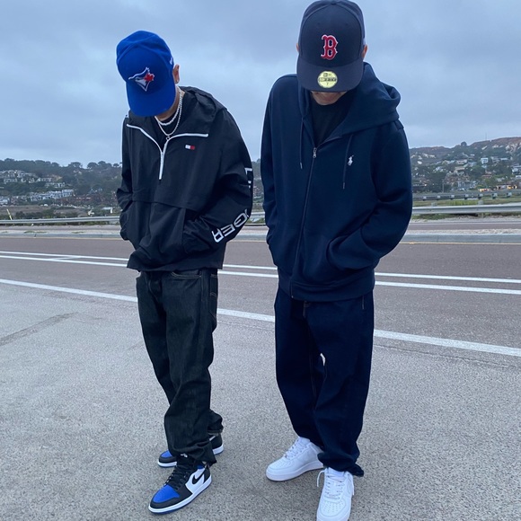 Profile Picture of Elias Ledesma (@eliasledesma) on Poshmark