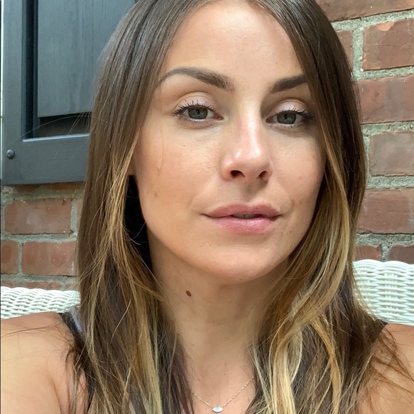 Profile Picture of Kelly Pelton (@sevasti1983) on Poshmark