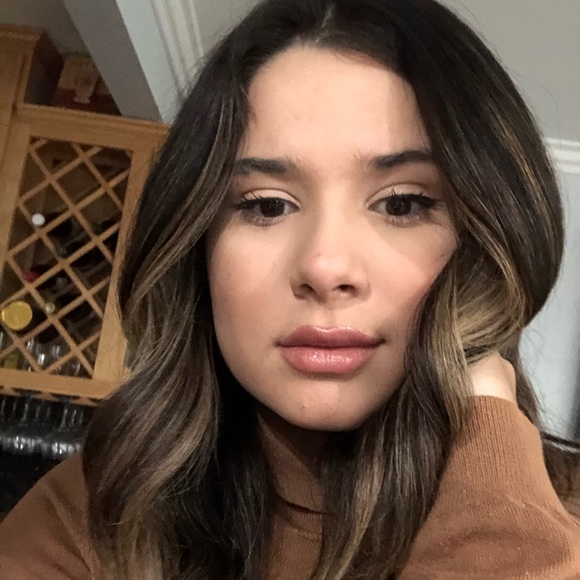 Profile Picture of Bianca Ochoa (@bianca8am) on Poshmark