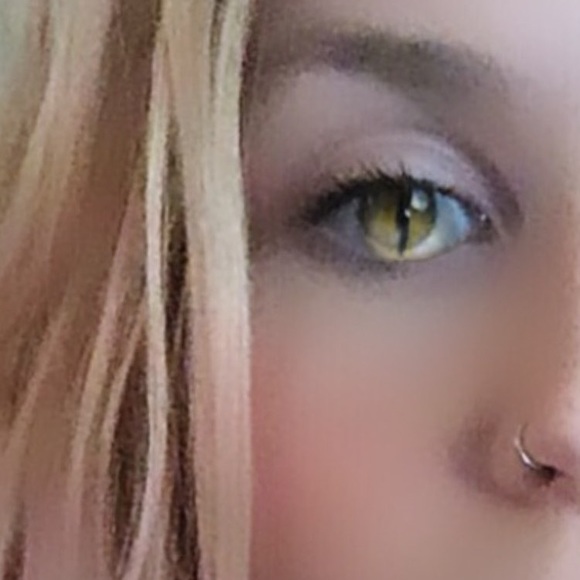 Profile Picture of Liina Arnold (@liinaarnold) on Poshmark