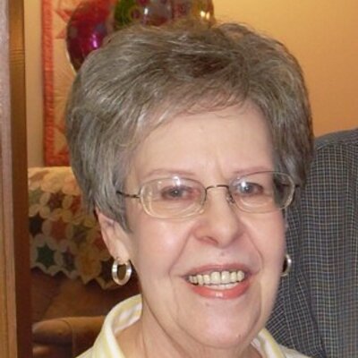 Profile Picture of Alice Toole (@SewcrazySew) on Twitter