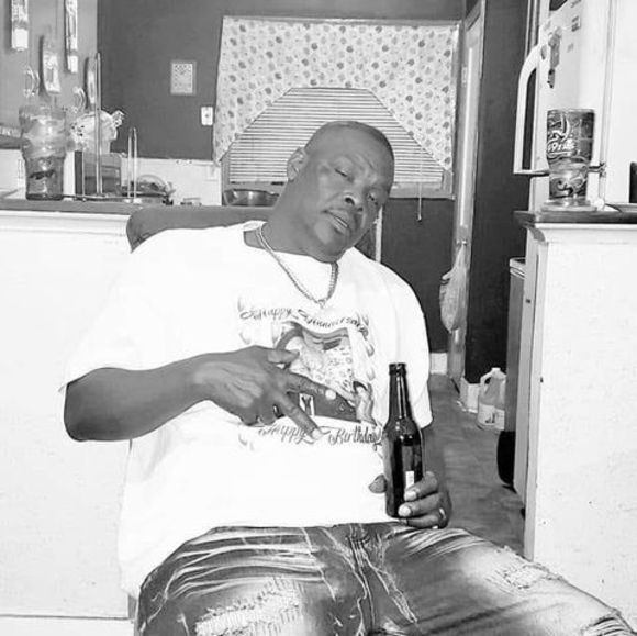 Profile Picture of Antonio Willis (@bear78willis) on Poshmark