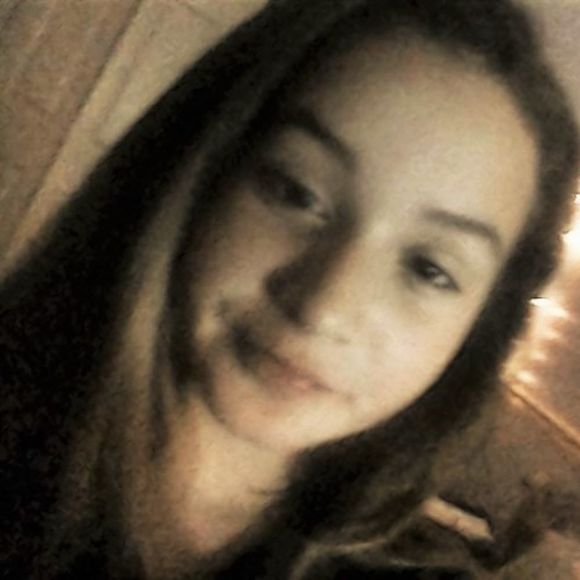 Profile Picture of Alexah Pages (@alexah11) on Poshmark