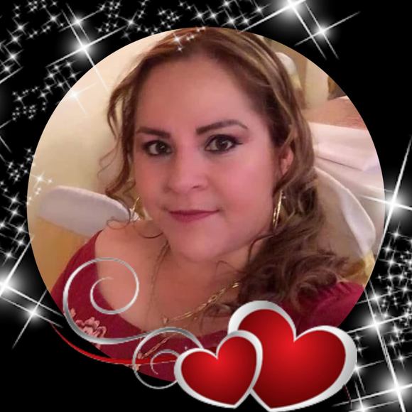 Profile Photo of Irma Gallardo (@ig1977) on Poshmark