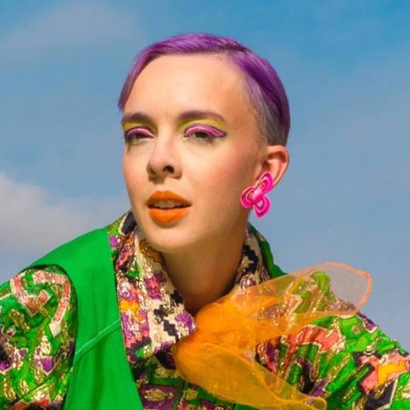 Emerald Klauer - Poshmark Profile Picture of Emerald Klauer (@emeraldklauer) on Poshmark