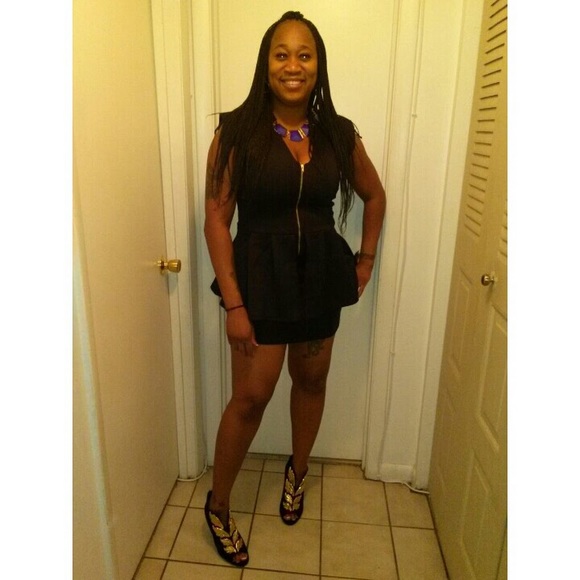 Profile Picture of Daniela Lamothe (@haitianred82) on Poshmark