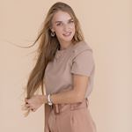 Profile Picture of 🌸 СВАДЕБНЫЙ БУКЕТ|ДЕКОР|МИНСК (@hohlova_juli) on Instagram
