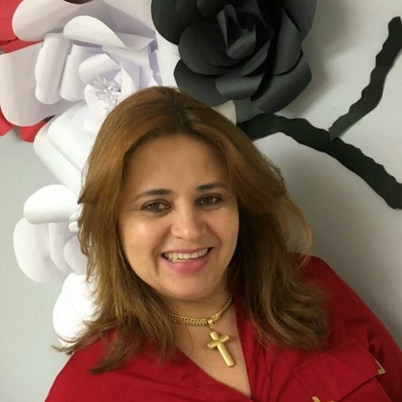 Profile Picture of Roseli Dafonseca (@rose2usa) on Poshmark