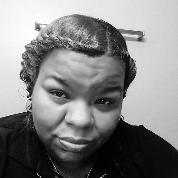 Profile Picture of Chasity Grimmage (@chazlin42) on Poshmark