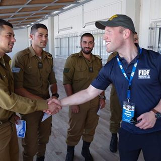 Profile Picture of Andrew Ross Abramowitz (@andrew.abramowitz) on Facebook