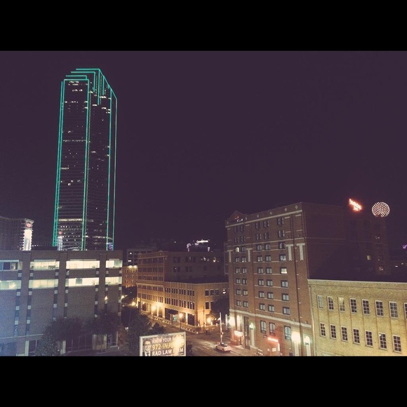 Profile Picture of Curtis Moore (@c_moore55) on Poshmark