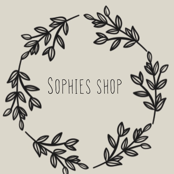 Profile Picture of Sophie Barkocy (@sophie_shopss) on Poshmark