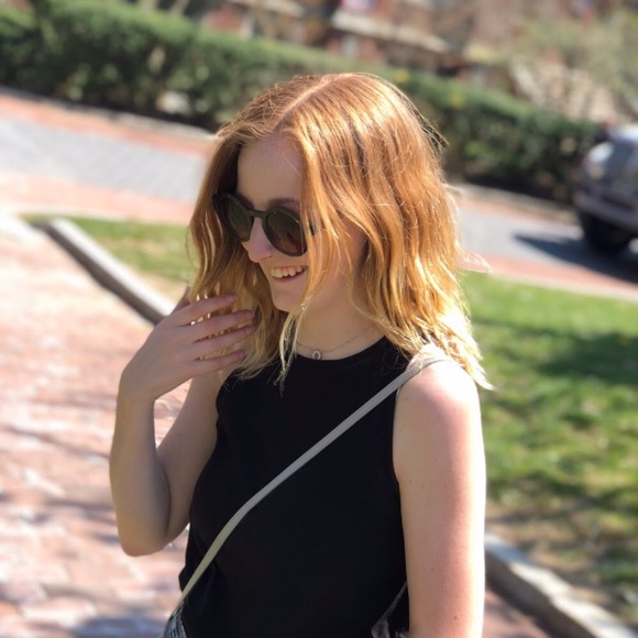 Profile Picture of Cassidy Tarullo (@casstarullo) on Poshmark