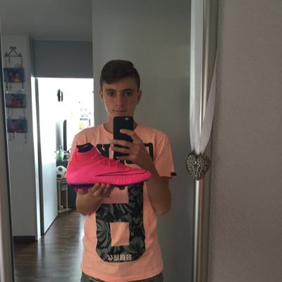 Profile Picture of Luca Mario Mercurio (@_luca_mario10) on Twitter