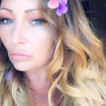 Profile Picture of Debbie Sinclair (@debzsinky72) on Instagram