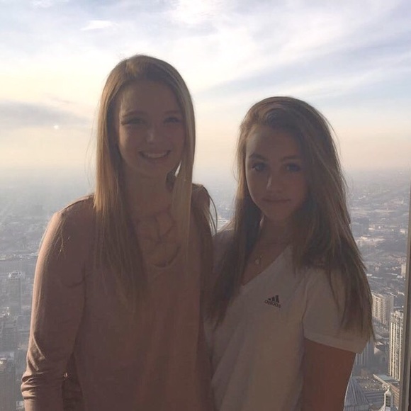 Profile Picture of Joella Layman (@joellalayman) on Poshmark