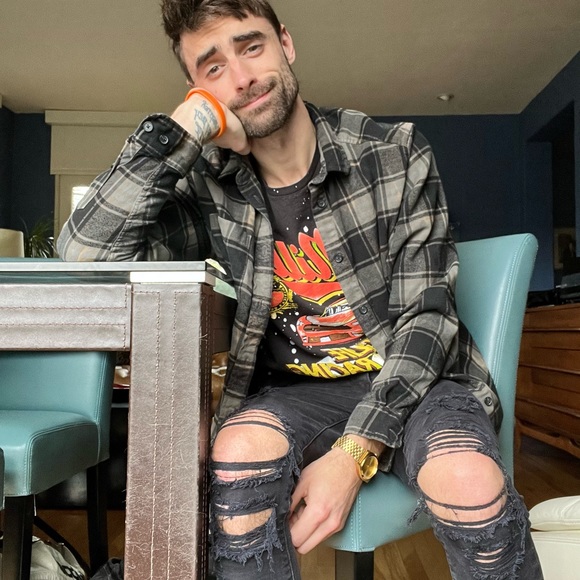 Profile Picture of Jeremy Daugherty (@jeremydaugherty) on Poshmark