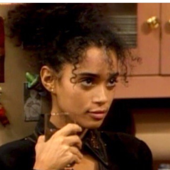 Profile Picture of Valencia Benjamin (@loverosses) on Poshmark