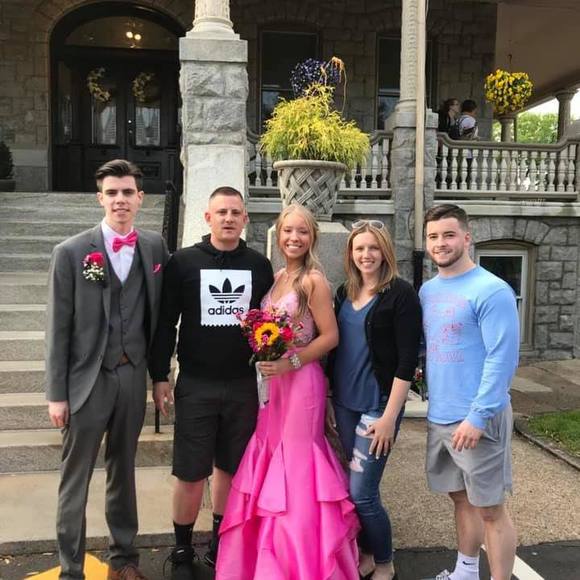 Profile Picture of Chris Karpinski (@karpinski393) on Poshmark