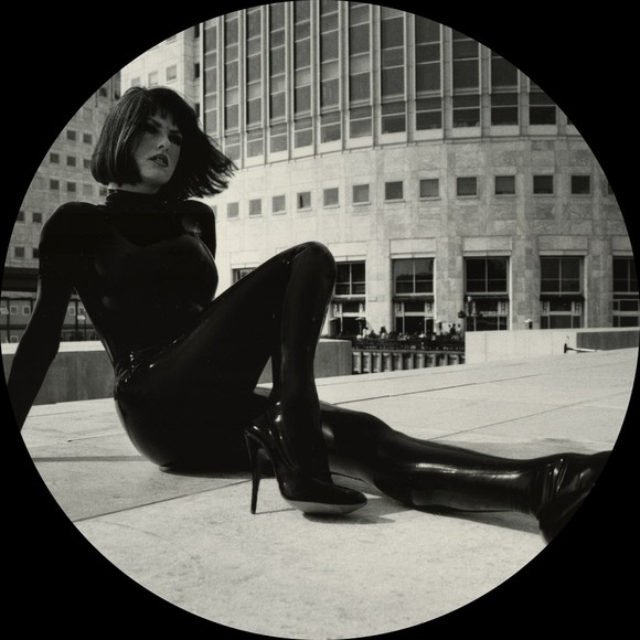 Profile Picture of L Bird (@bird004) on Poshmark