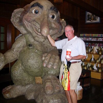 Profile Picture of Jim Ventrone (@computerdesign9) on Twitter