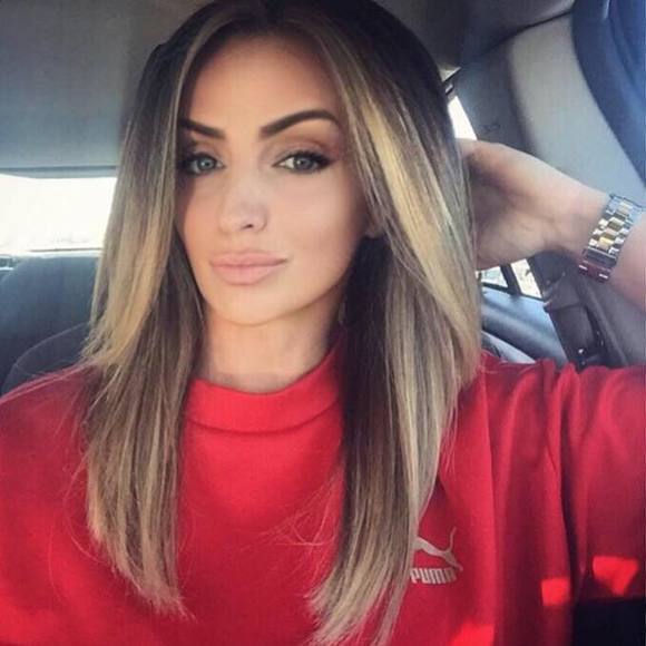 Profile Picture of Nela Berishaj (@nelaberishaj) on Poshmark