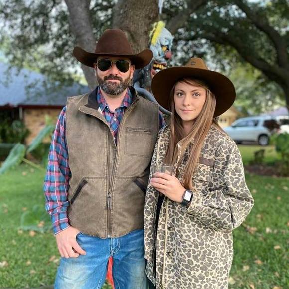 Chase Bridges - Poshmark Profile Picture of Chase Bridges (@chsbridges) on Poshmark