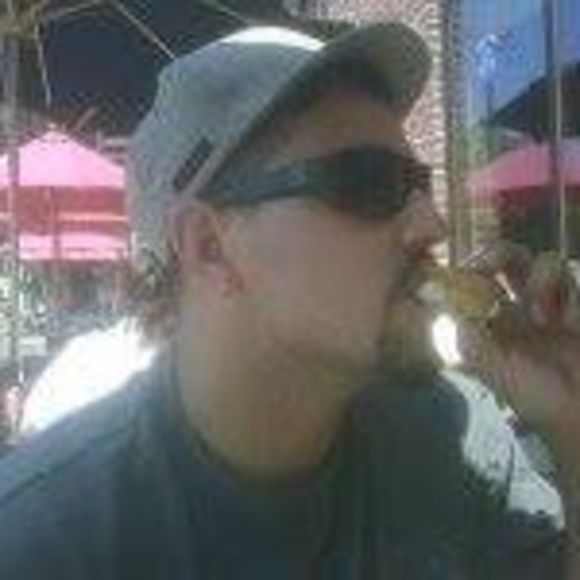 Profile Picture of Joshua Sablan (@j_blan) on Poshmark