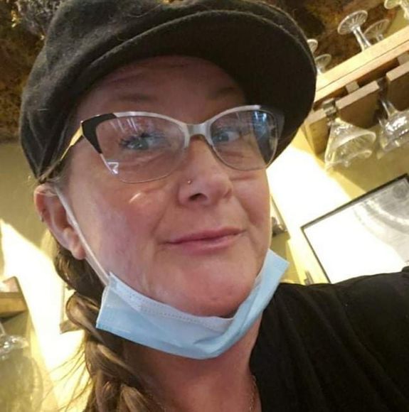 Profile Picture of Kim Hinkley-hendershot (@kimhh2831) on Poshmark