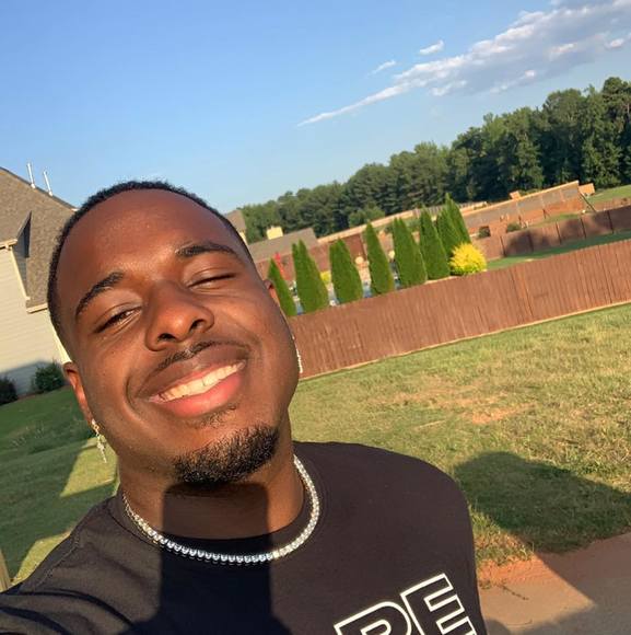 Profile Picture of Josh Burks (@joshuaburks1) on Poshmark