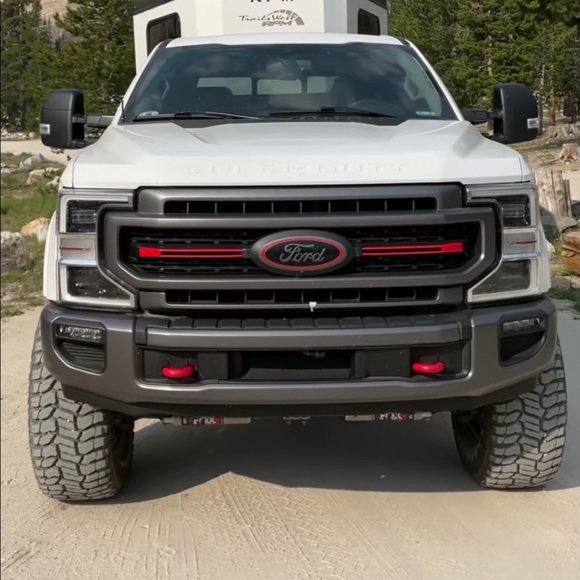 Profile Picture of Daniel Paun (@dpaun7777) on Poshmark