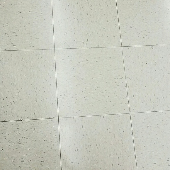 Profile Picture of Adrian Janowski (@amjanowski13) on Poshmark