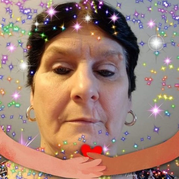 Profile Picture of Diane Dennis (@dianedennis165) on Poshmark