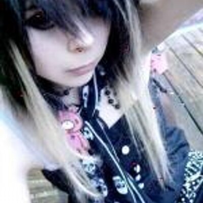 Profile Picture of Catherine Bryan (@pafobeli) on Twitter