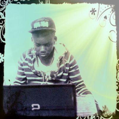 Profile Picture of Edwin Davis (@edwindavis165) on Twitter