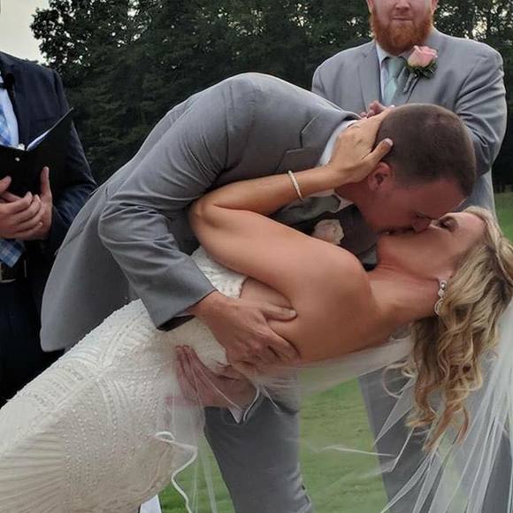 Profile Picture of Mandy Wade (@arw0428) on Poshmark