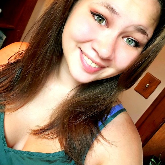 Profile Picture of Alex Sekerak (@asekerak) on Poshmark