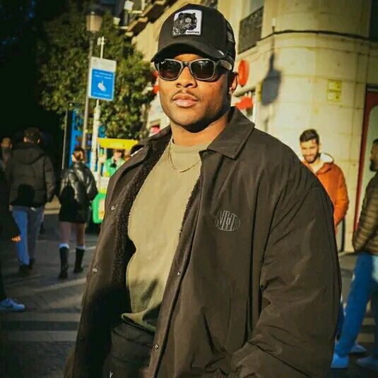 SANDS THOMAS - Tiktok Profile Picture of SANDS THOMAS (@thomassands) on Tiktok