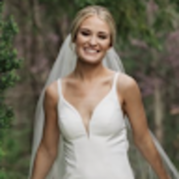 Profile Picture of Sarah Crisci morrisette (@sarahcrisci117) on Poshmark