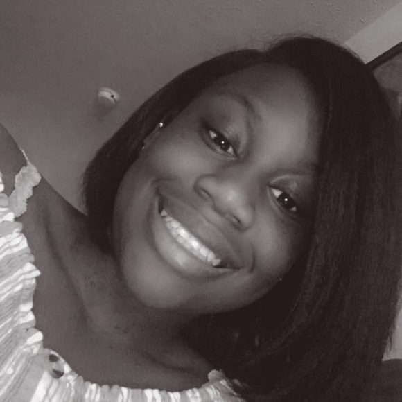 Profile Picture of Tiara Traynum (@tiat355) on Poshmark