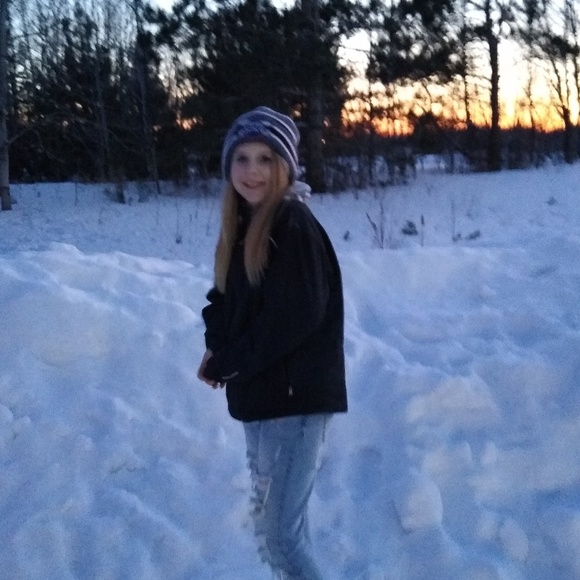 Profile Picture of Mady Mogren (@madysen_mogren) on Poshmark