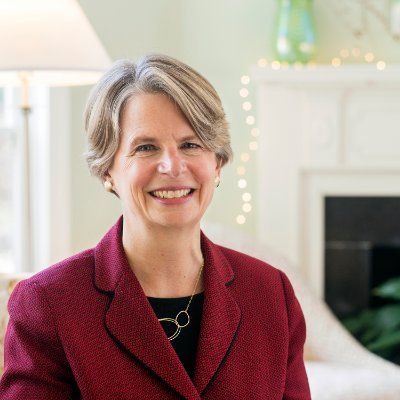 Profile Picture of Wendy Raymond (@wraymond) on Twitter