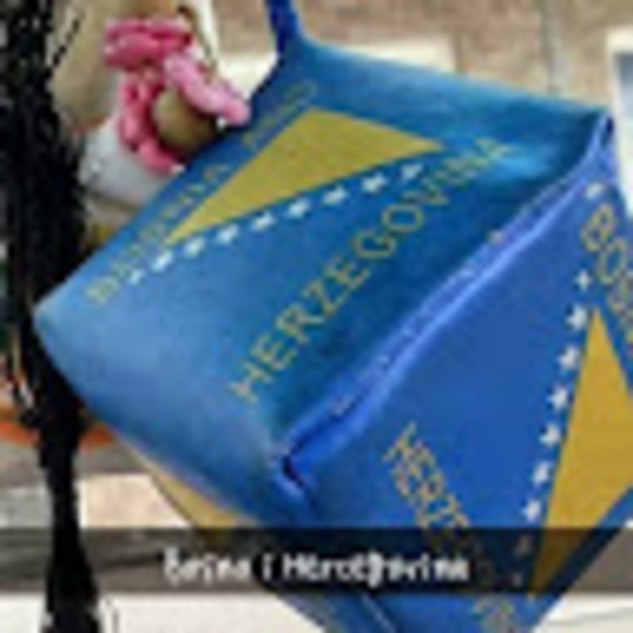 Profile Picture of Vernesa Pengic (@feridape) on Poshmark
