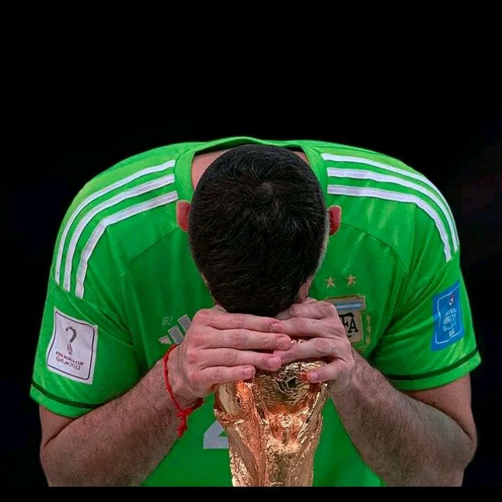 Profile Picture of Lázaro valladares (@flaquitovalladare) on Tiktok