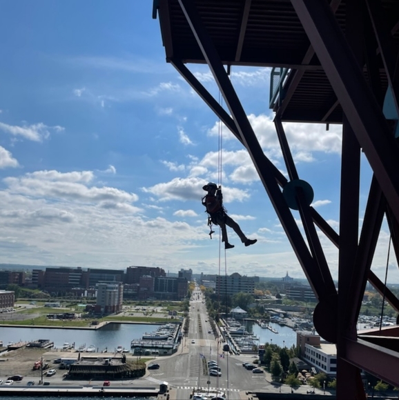 Profile Picture of Matt Vickey (@efd206) on Poshmark